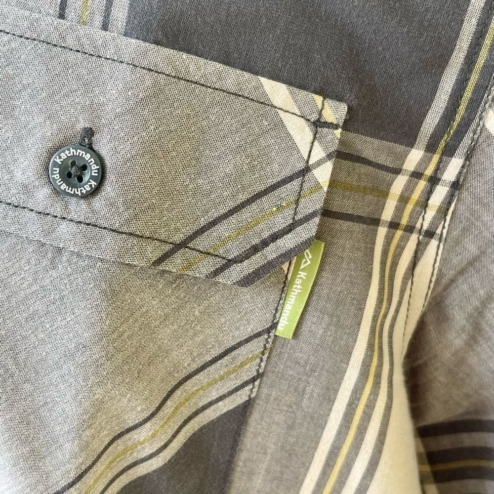 Kathmandu Short Sleeve Check Plaid Button Down Shirt. Large - Picture 3 of 13
